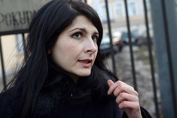 <br />
Правозащитница заявила об угрозах от семьи сестер Хачатурян после телеэфира<br />
